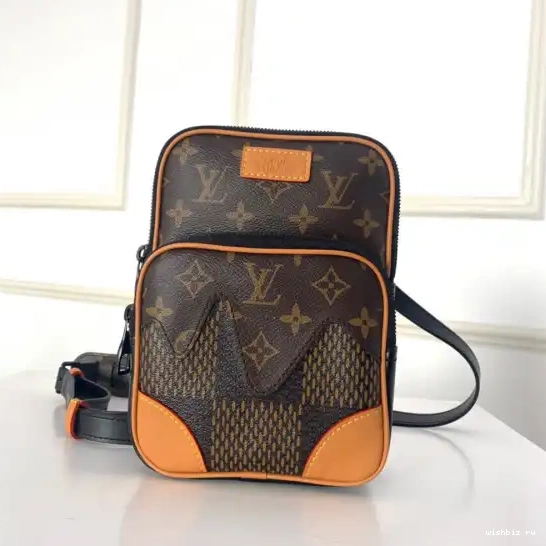 WIS BAG VUITTON LOUIS SLING NIGO AMAZONE 0624